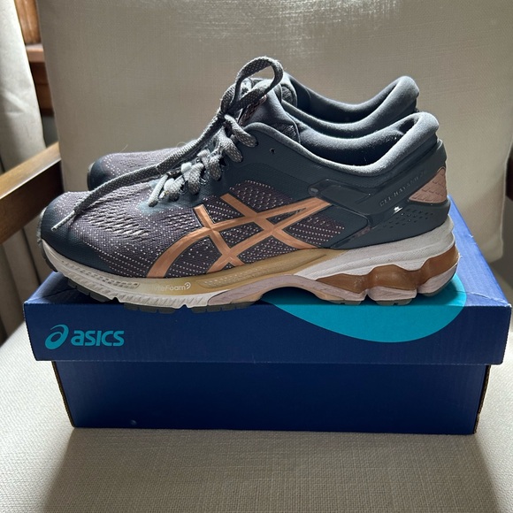 Gel-Kayano 26 Sneakers! - Picture 2 of 5